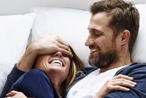 A man with an abacterial form of prostatitis enjoys intimate intimacy with a woman