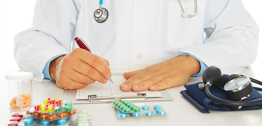 doctor prescribes medication for prostatitis